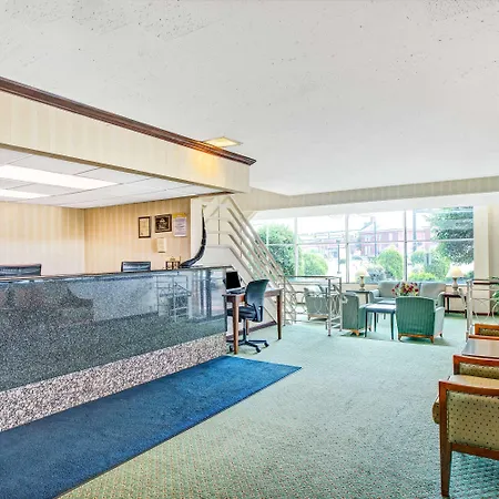 Days Inn By Wyndham Arlington/Washington Dc-2